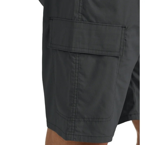 ATG by Wrangler® Men's Outdoor Flex Cargo Short with Moisture Wicking Sz 42 - Picture 3 of 5